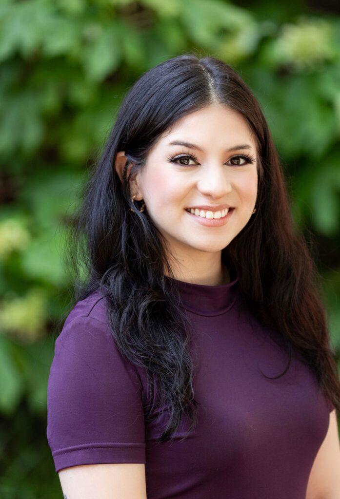 eliza galvez headshot