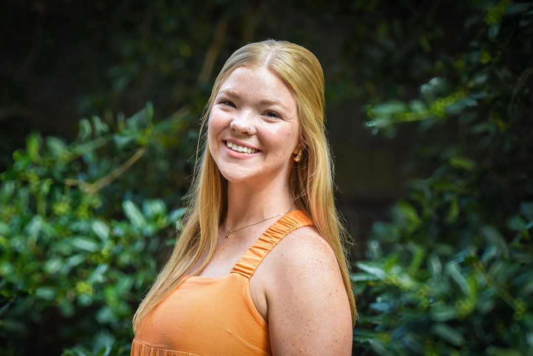 emma cain headshot