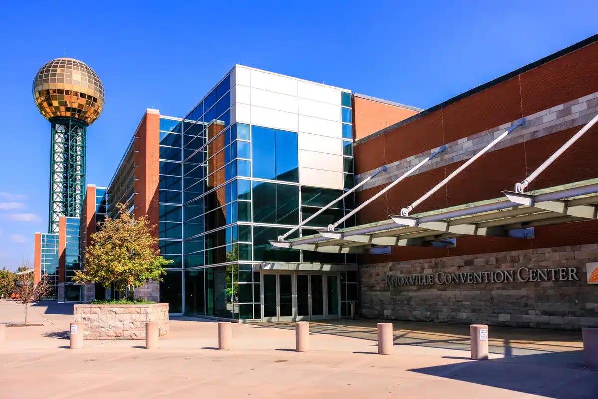 knoxville convention center and sunsphere